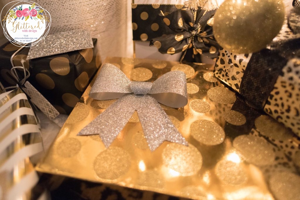 Christmas 2016: Breakfast Room Decor - Glittered with Design Blog